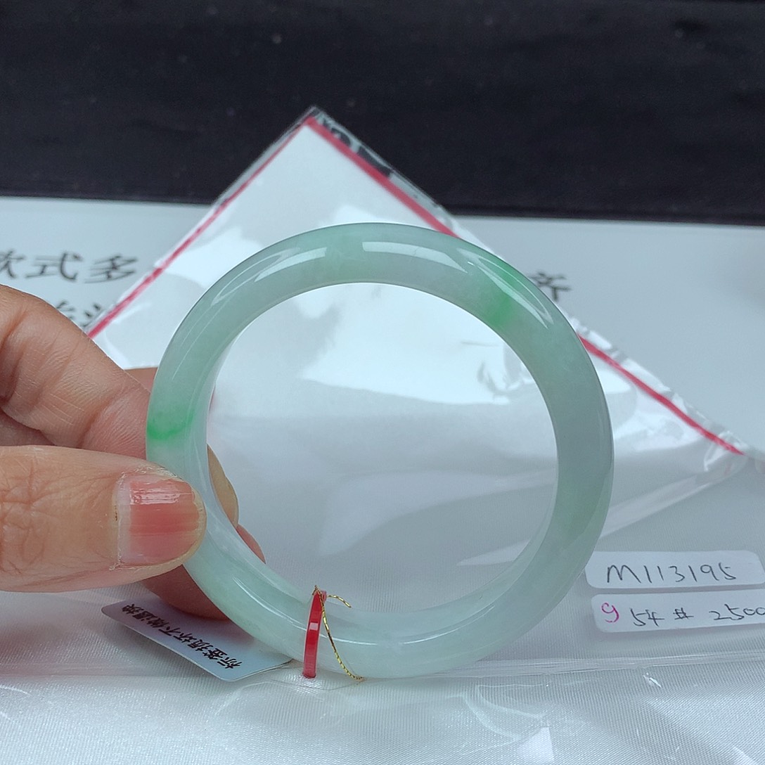 翡翠手镯未镶嵌54圈3195
