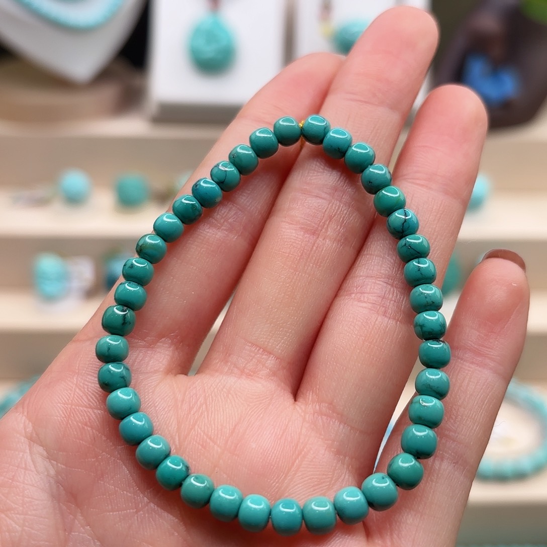 绿松石配饰未镶嵌