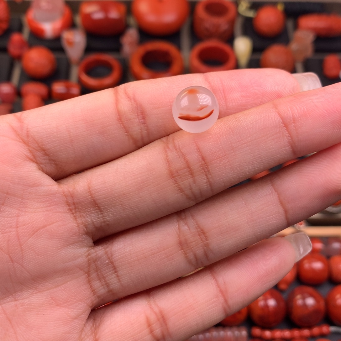 南红玛瑙未镶嵌冰飘圆珠10+未打孔