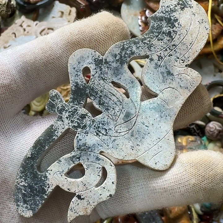 和田玉未镶嵌挂件