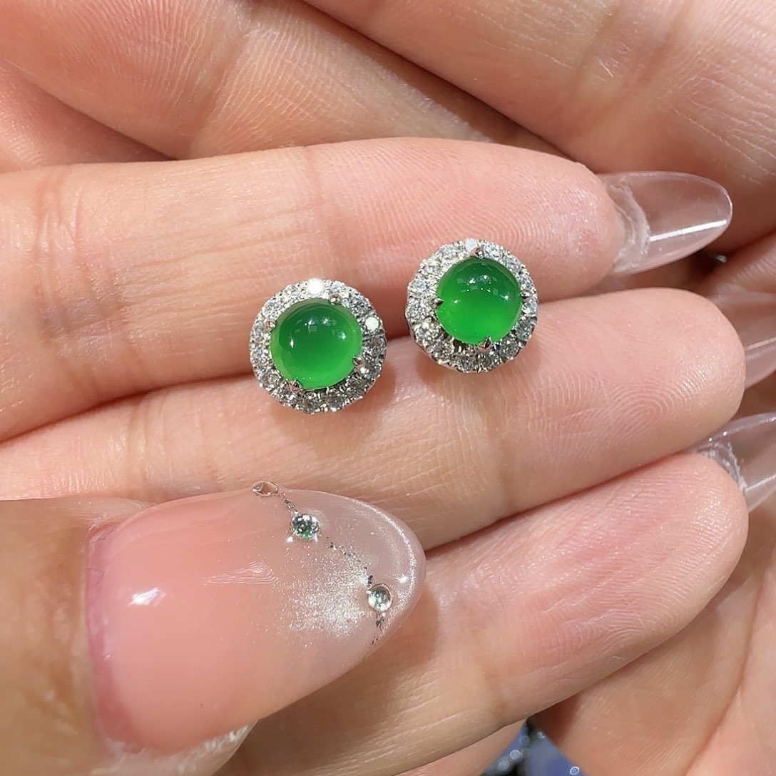 【闪购商品】18K金镶嵌翡翠耳饰