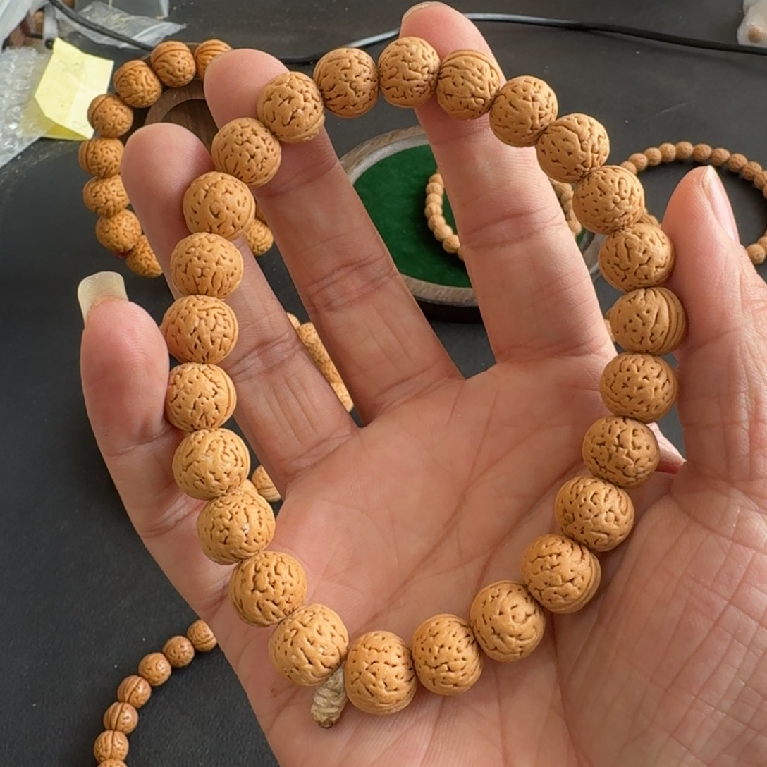 伊***檬小桃核手串150手串