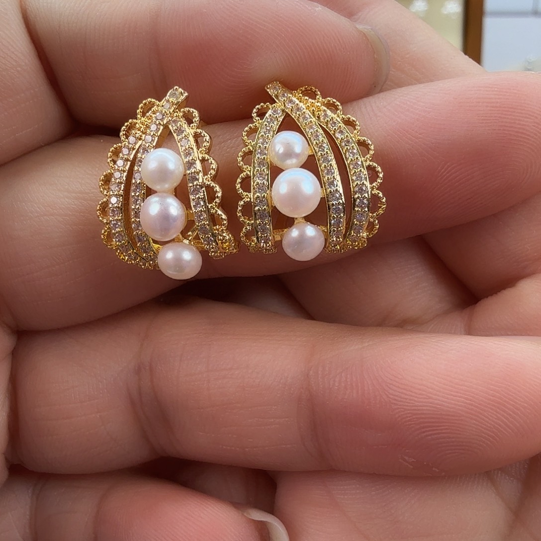 未镶嵌耳饰淡水珍珠