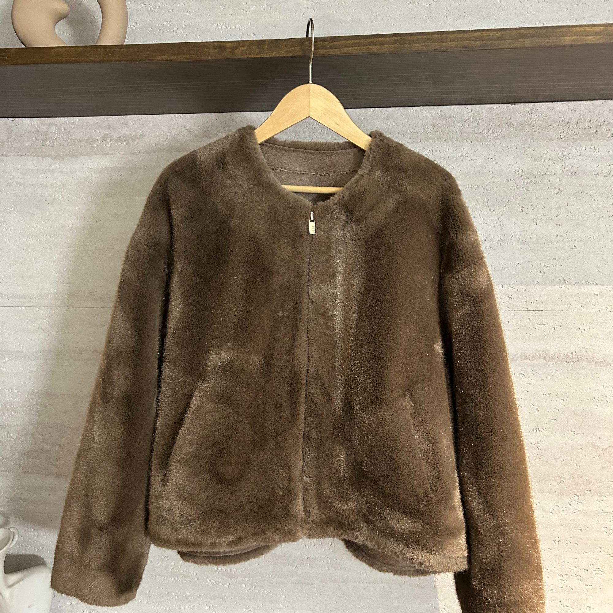 JIUJIU【香槟暖意】轻奢百搭简约大气圆领短外套女