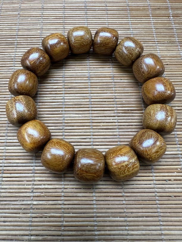 A15树根头高密度蜜结料绿檀1.5沉水香男款