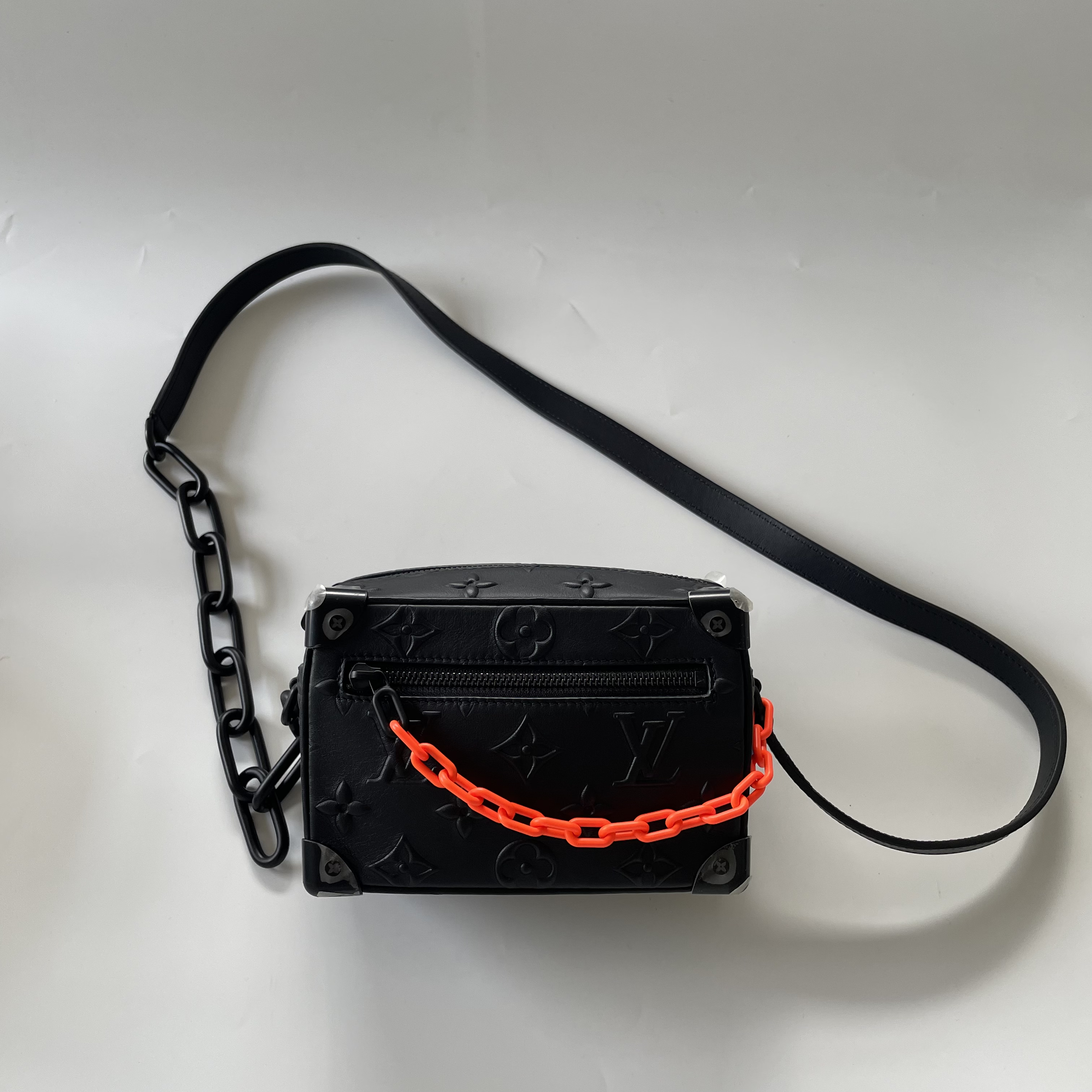未使用 LouisVuitton/路易威登 LV全皮浮雕盒子相机包301-18/12/7