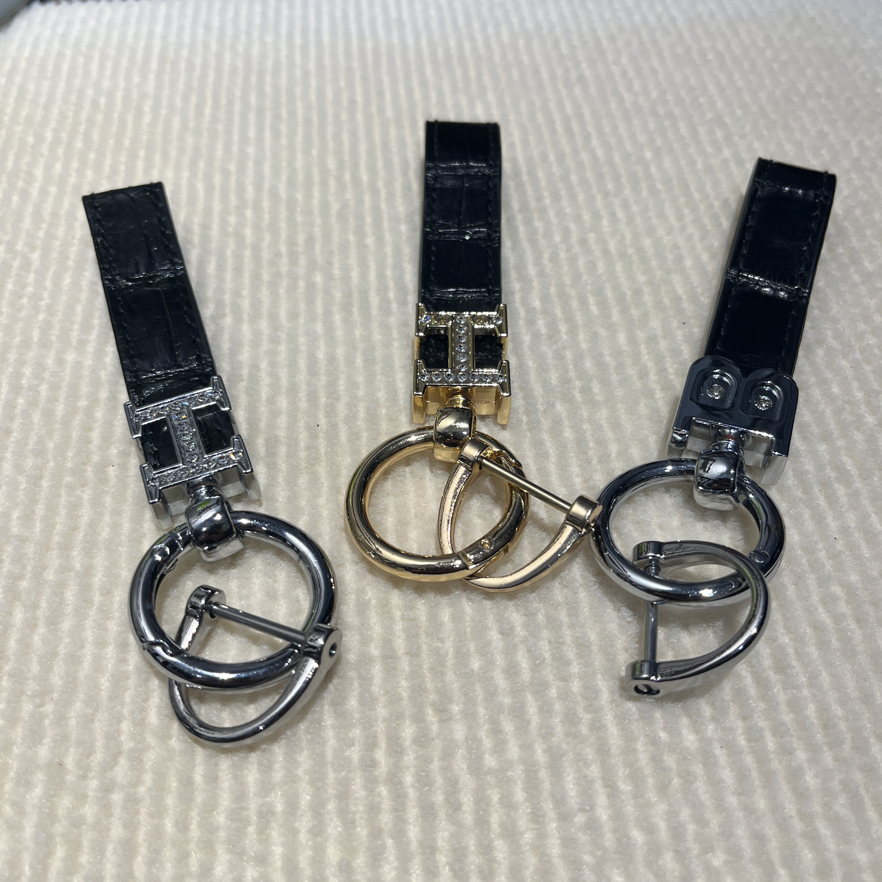 【HILROK】真鳄鱼皮车钥匙扣D型旋转解锁内里牛皮双层缝合钥匙扣