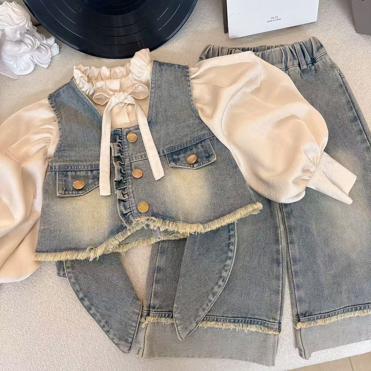 女童春秋套装2025新款儿童装时髦洋气秋装女宝宝牛仔套装