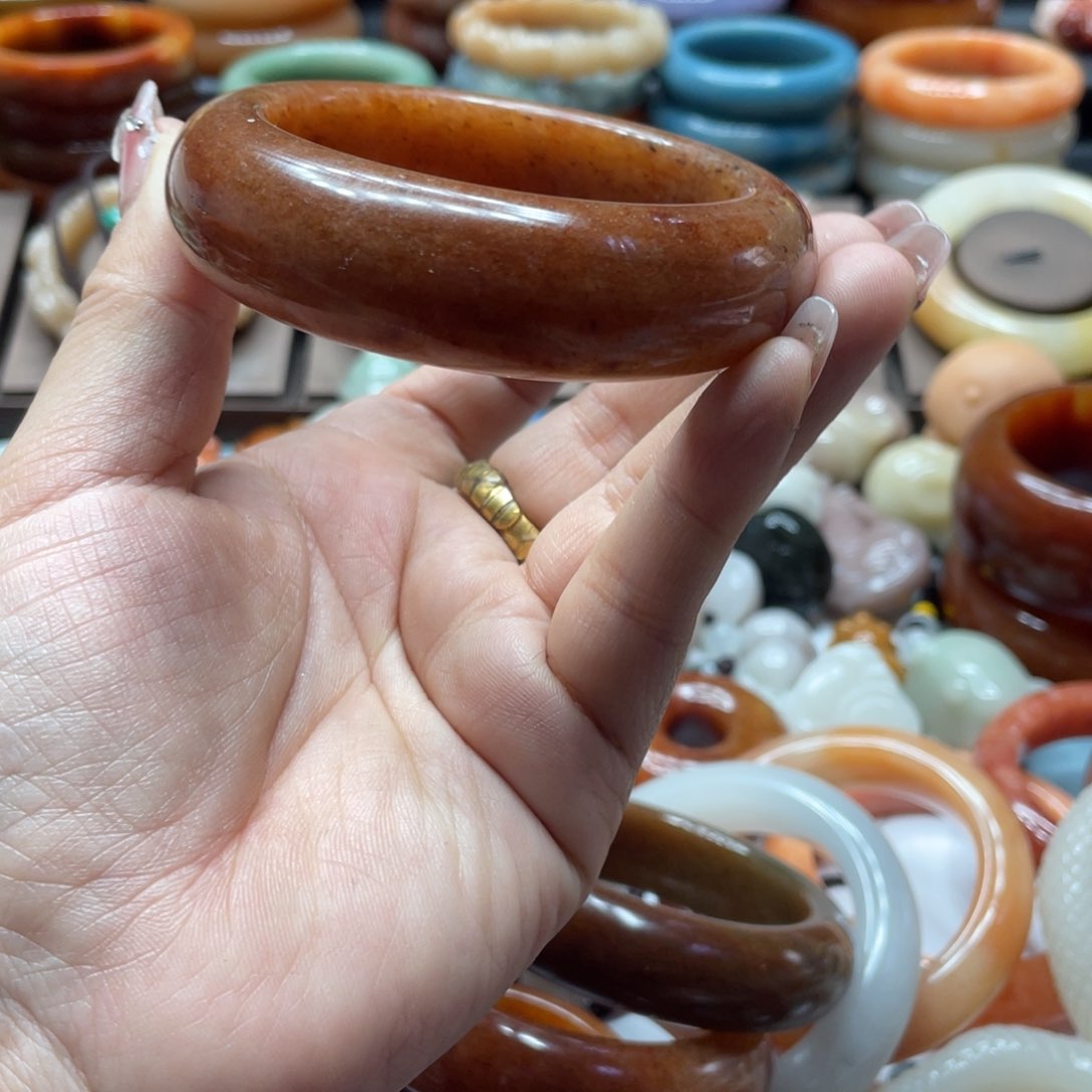 石英质玉手镯合金独**二有瑕疵，不退不换