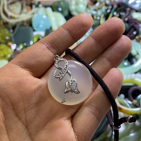 岫玉颈饰未镶嵌挂件