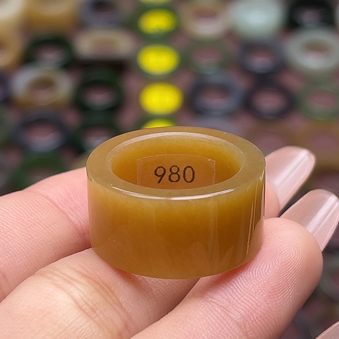 和田玉未镶嵌戒指17.4枫叶糖