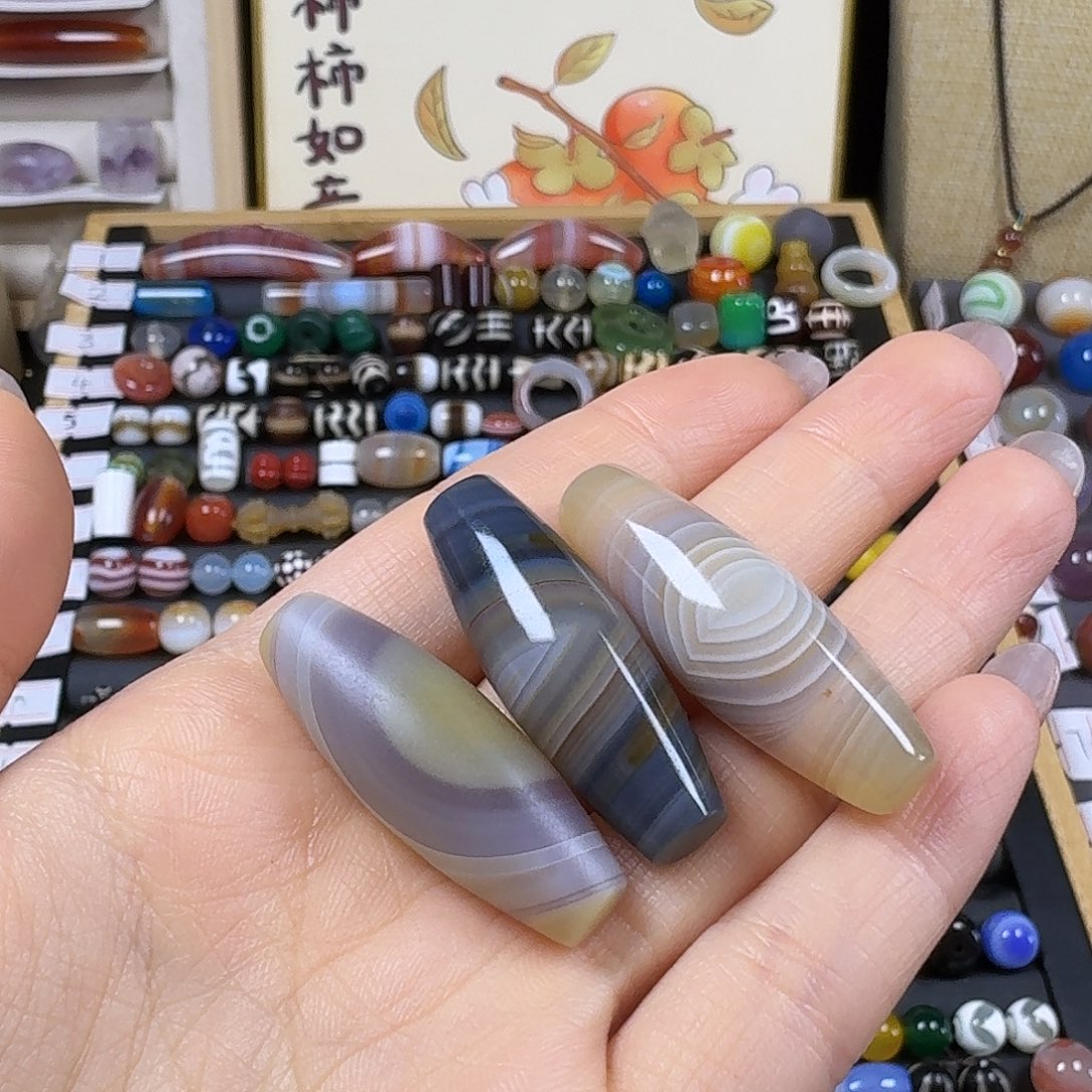 弋***风玛瑙/玉髓未镶嵌颈饰