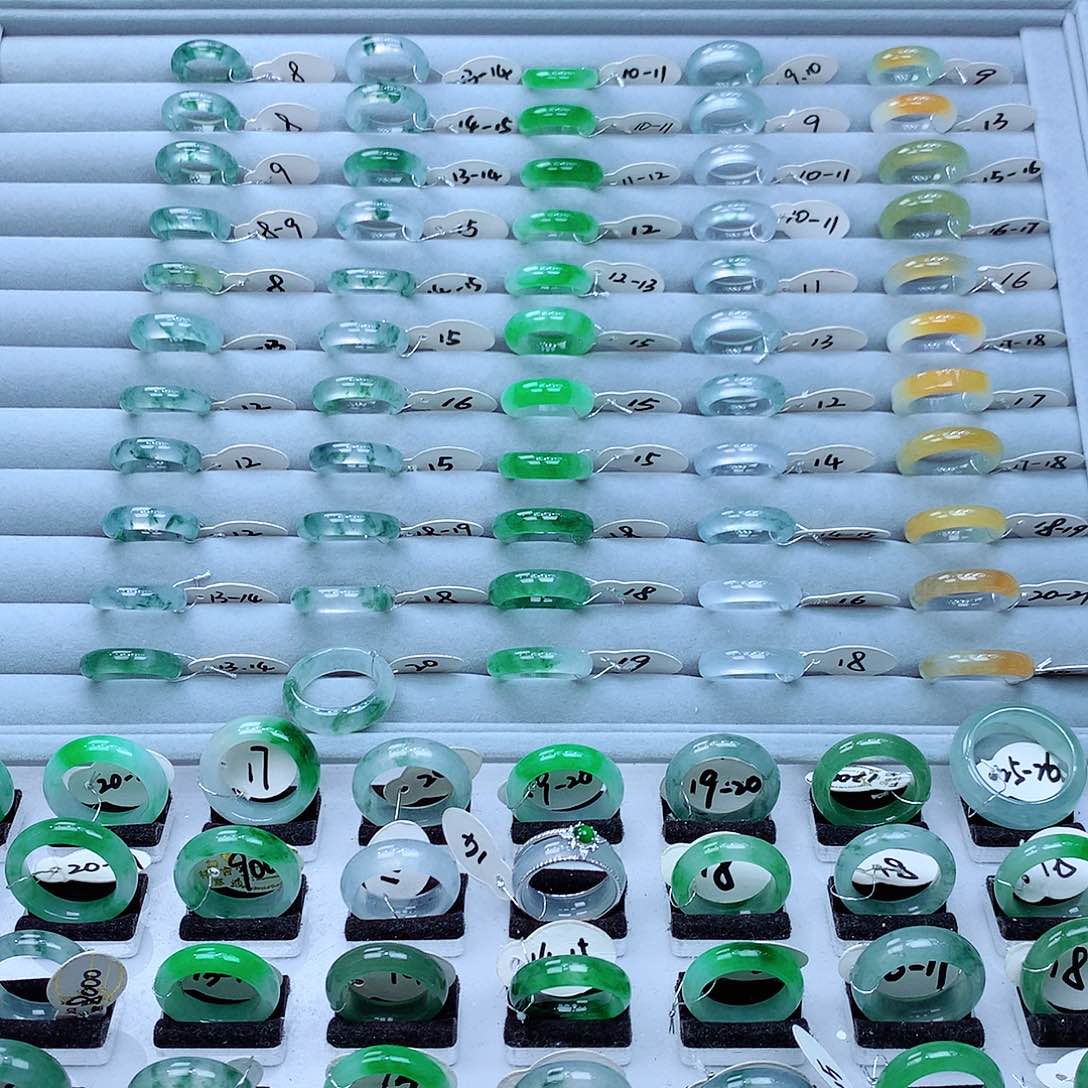 翡翠戒指未镶嵌翡翠