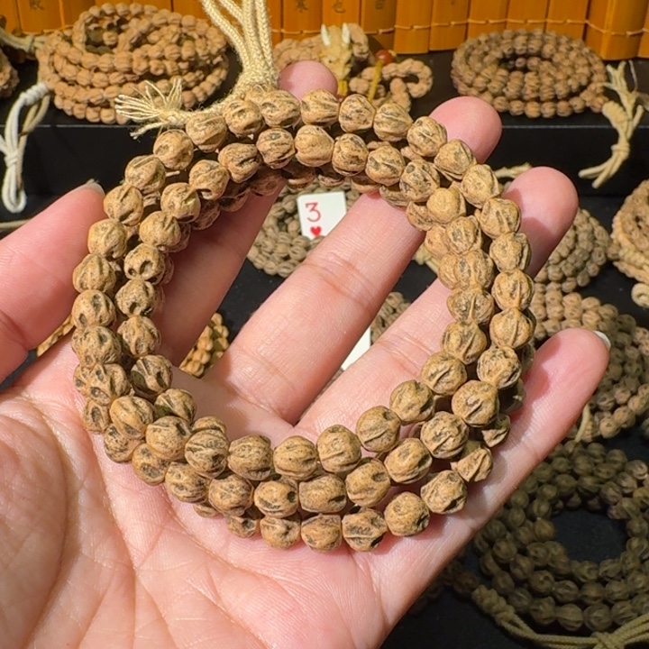 旧***人吊坠柏香籽/百香籽原桩黄油皮乱鬼