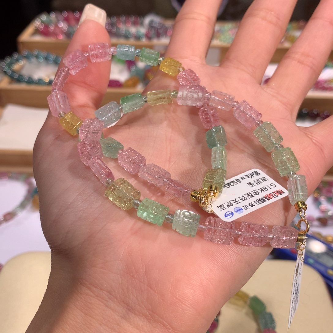 碧玺多样性发货一件未镶嵌