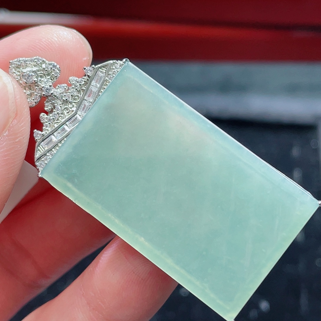 翡翠颈饰未镶嵌033，