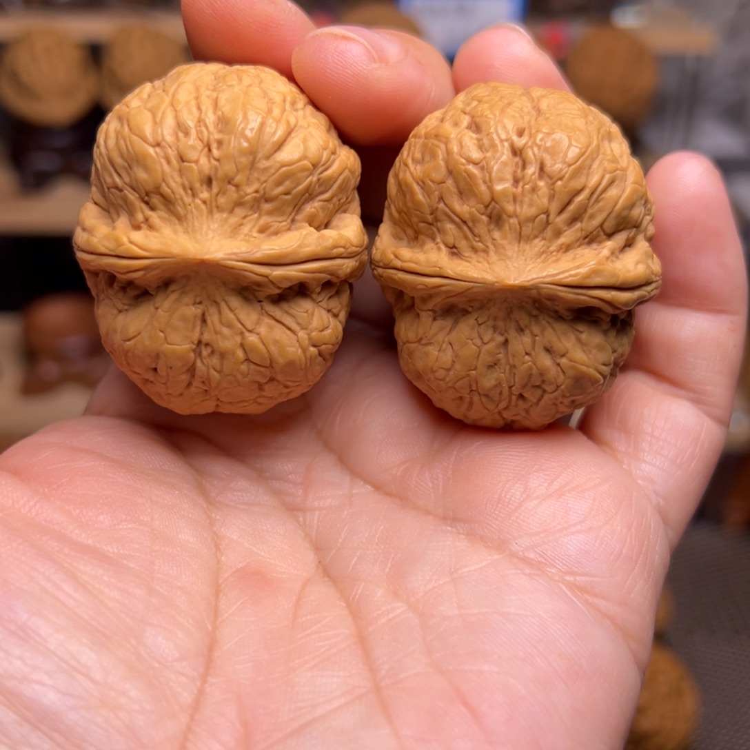 把件文玩核桃19w方鼎树头43尺