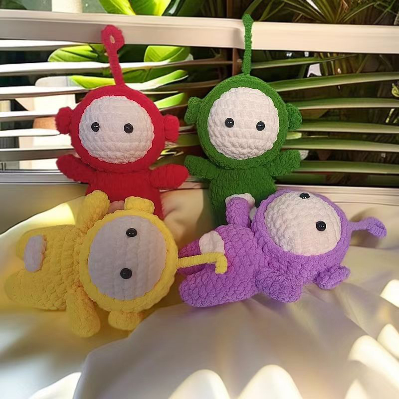 手工diy钩织冰条线成品可爱爆款玩偶拥抱娃娃礼物