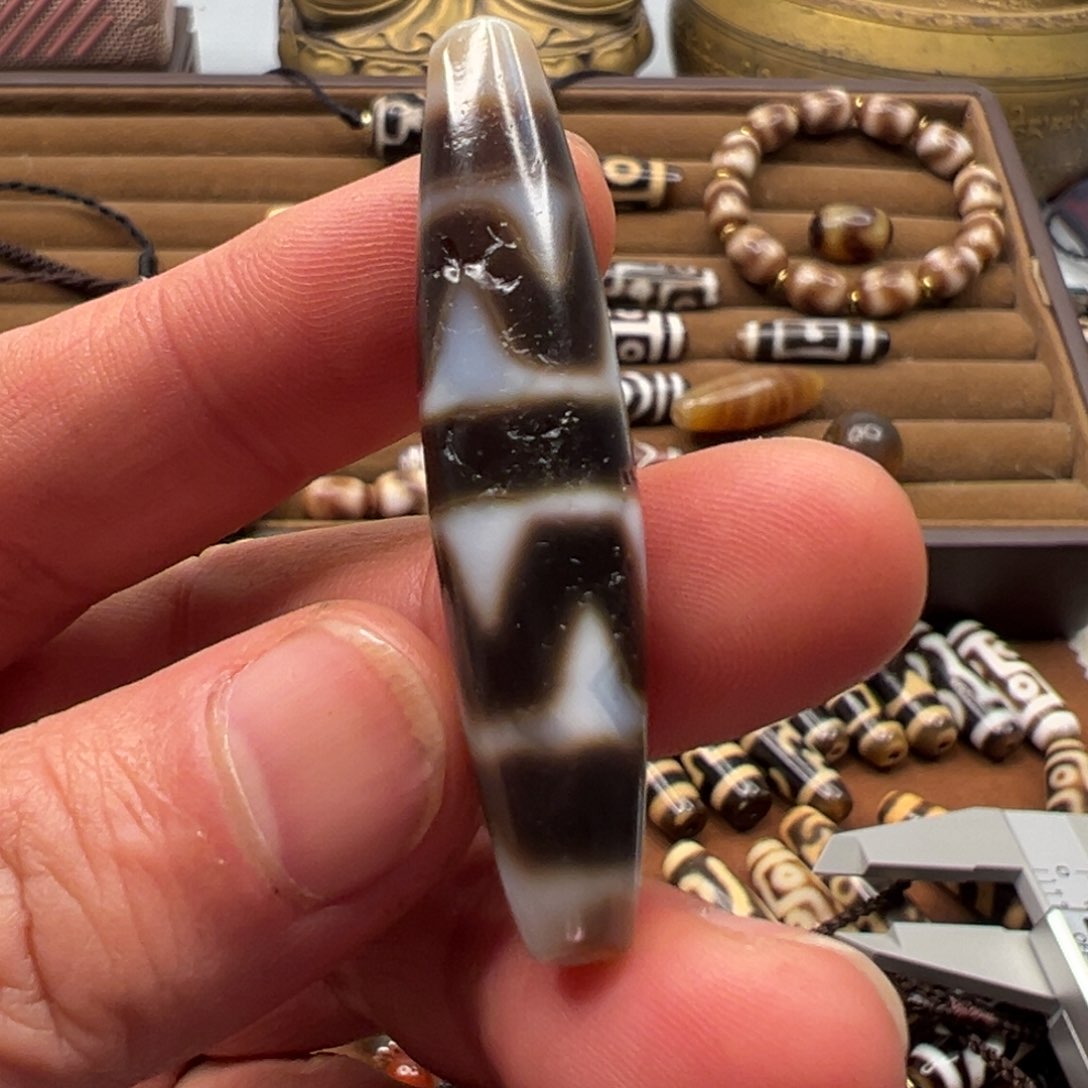 玛瑙/玉髓颈饰未镶嵌森**游