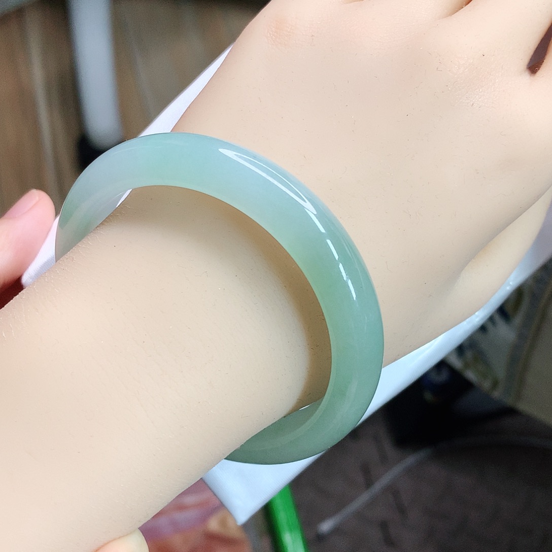 未镶嵌手镯翡翠58圈口冰种半山水11