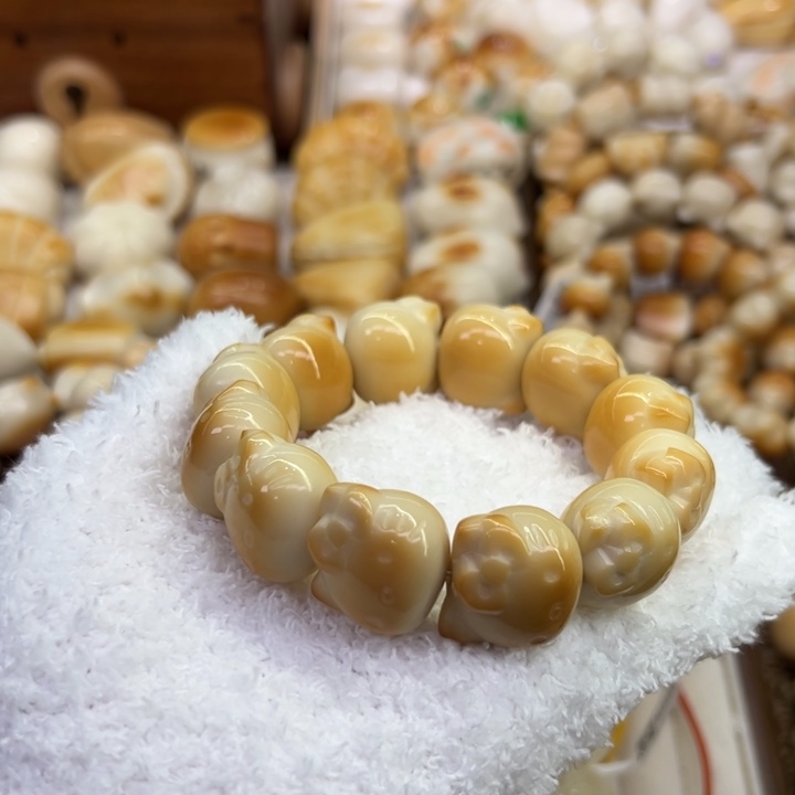 菩提根/象牙果把件59 象牙果原果雕刻炭烧kt 猫