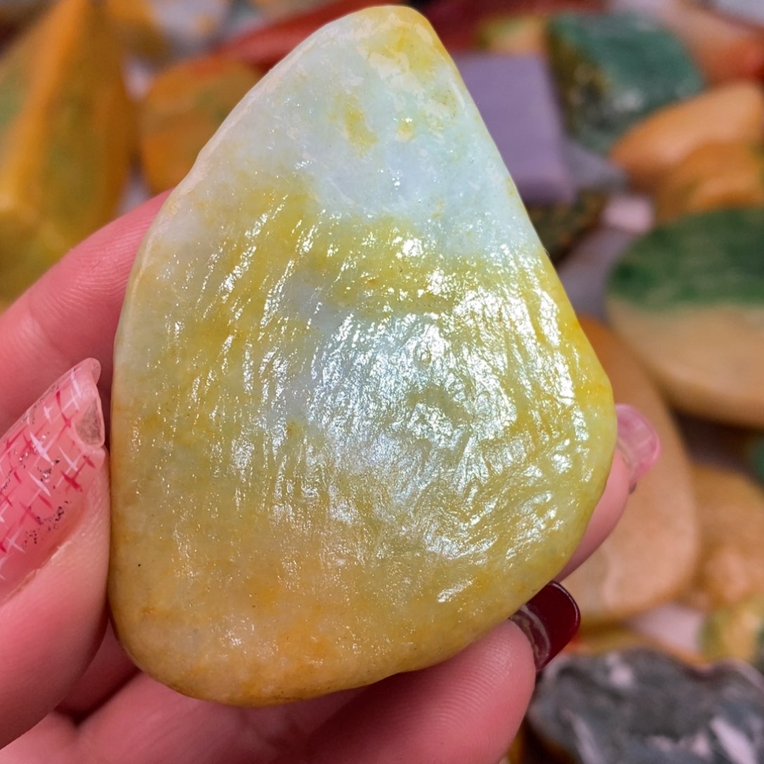 翡翠颈饰未镶嵌缅甸翡翠