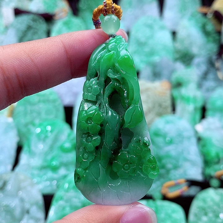 翡翠未镶嵌吊坠(不含链)