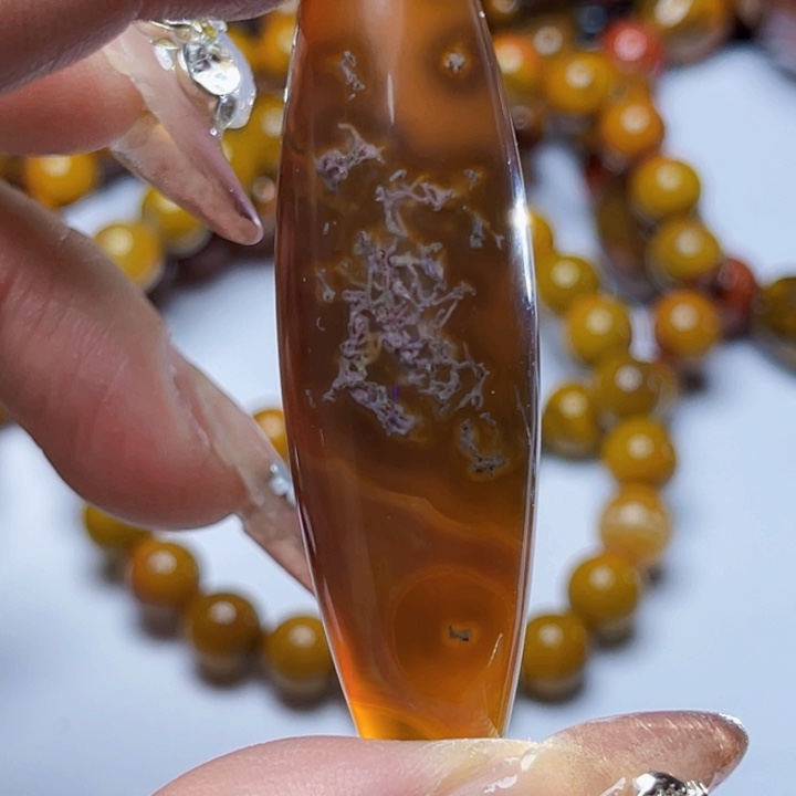 玛瑙/玉髓颈饰未镶嵌