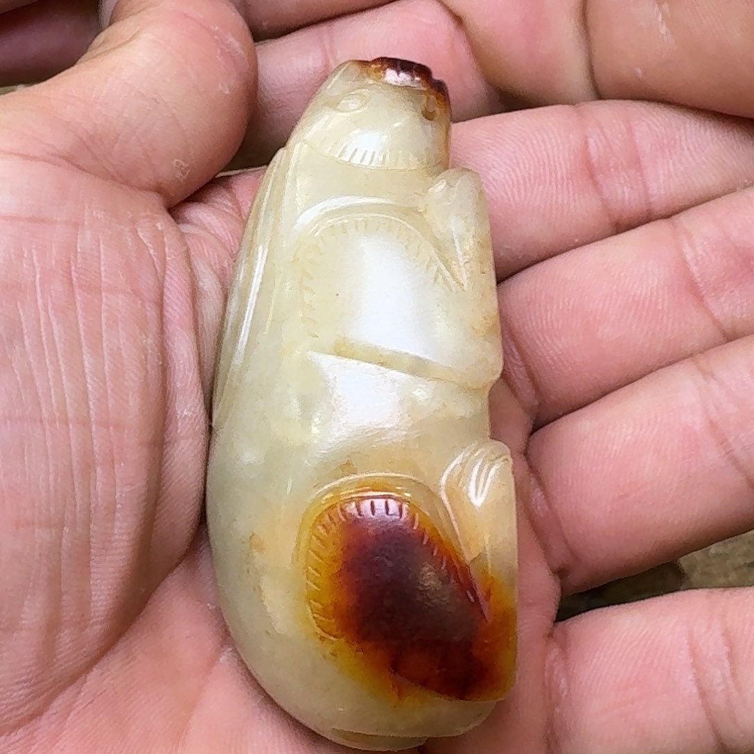 和田玉颈饰未镶嵌用****扬