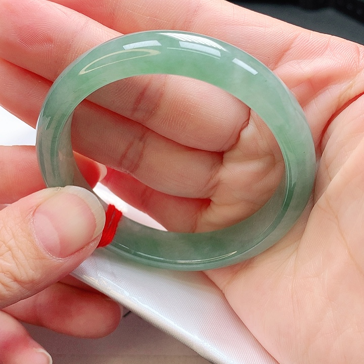 翡翠手镯未镶嵌手镯52