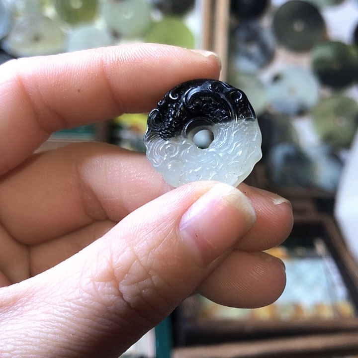 岫玉岫玉挂件未镶嵌