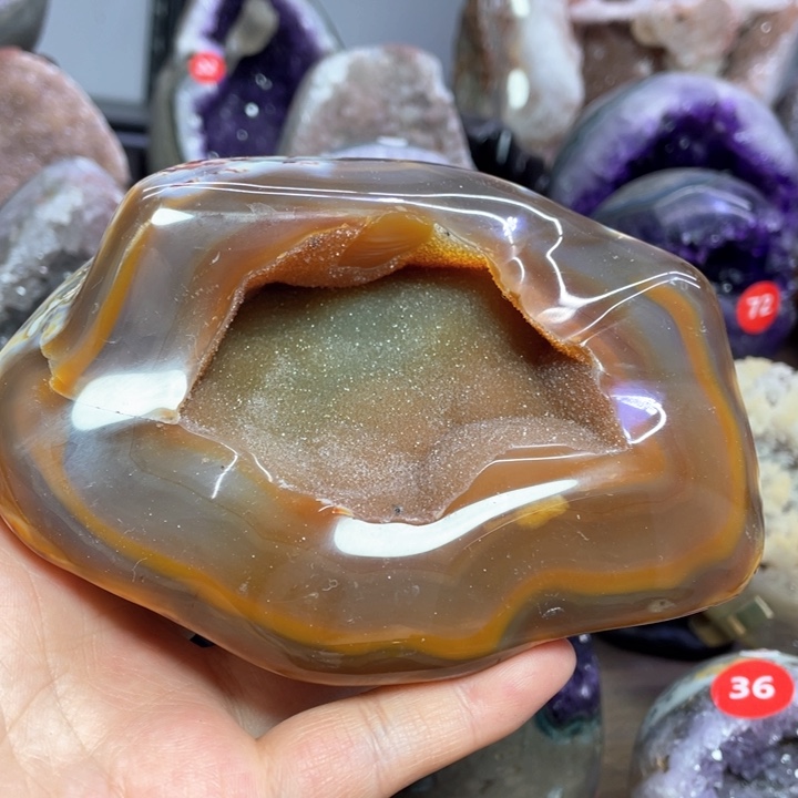 水晶摆件未镶嵌捡漏
