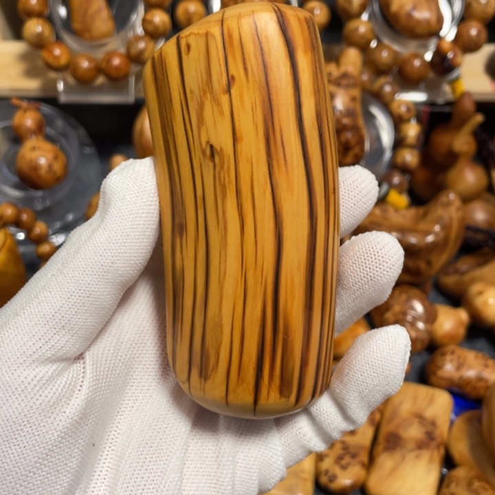 柏木太行崖柏虎皮手把件