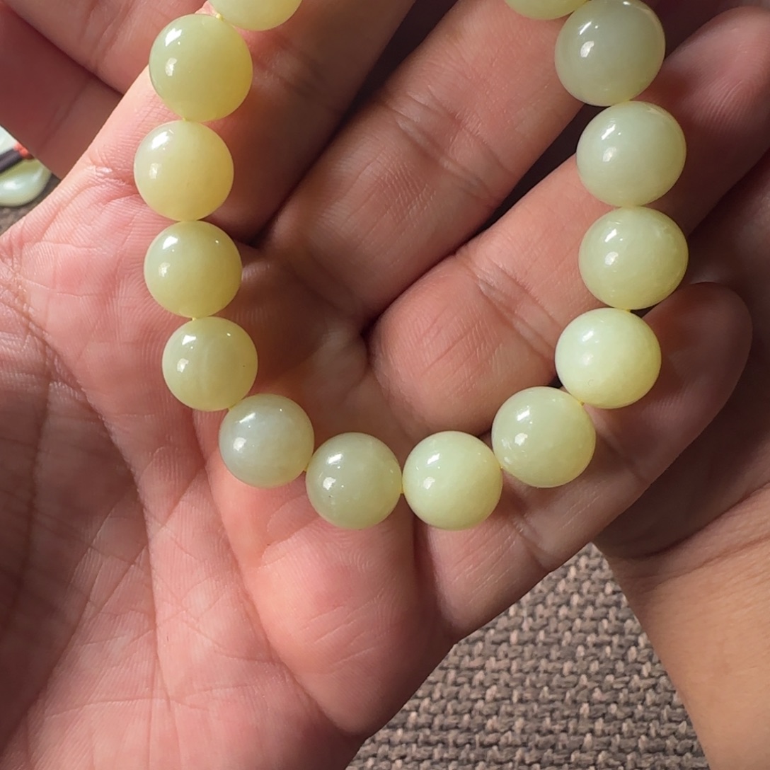 蕾***落和田玉（糖玉）未镶嵌挂件