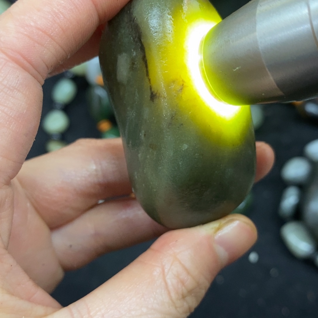 未镶嵌和田玉挂件