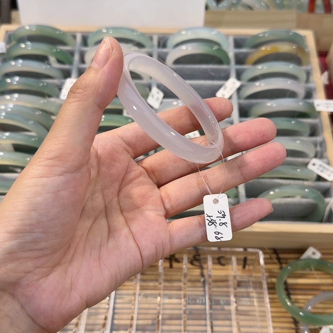 玛瑙/玉髓手镯未镶嵌圈口59.8