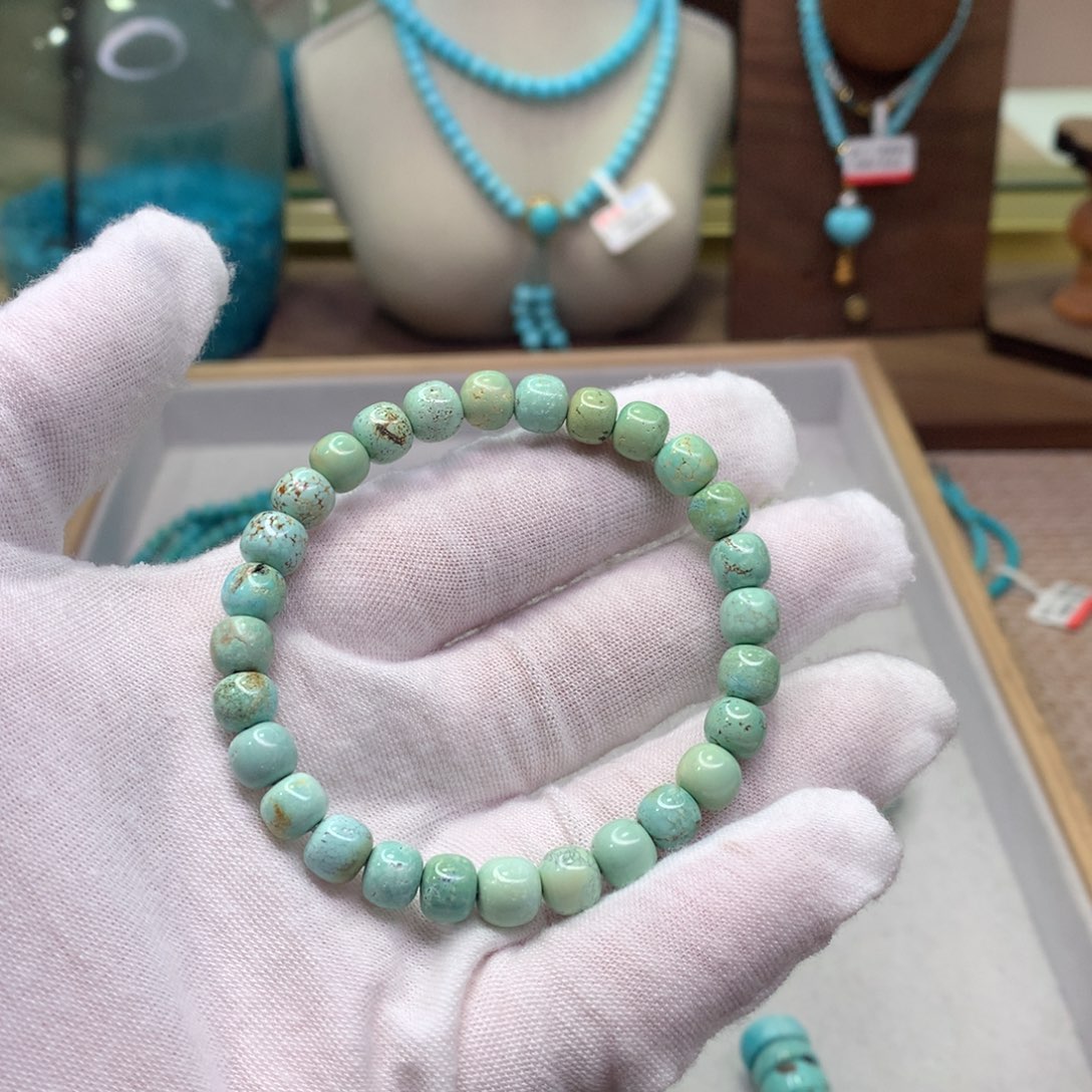 绿松石配饰未镶嵌