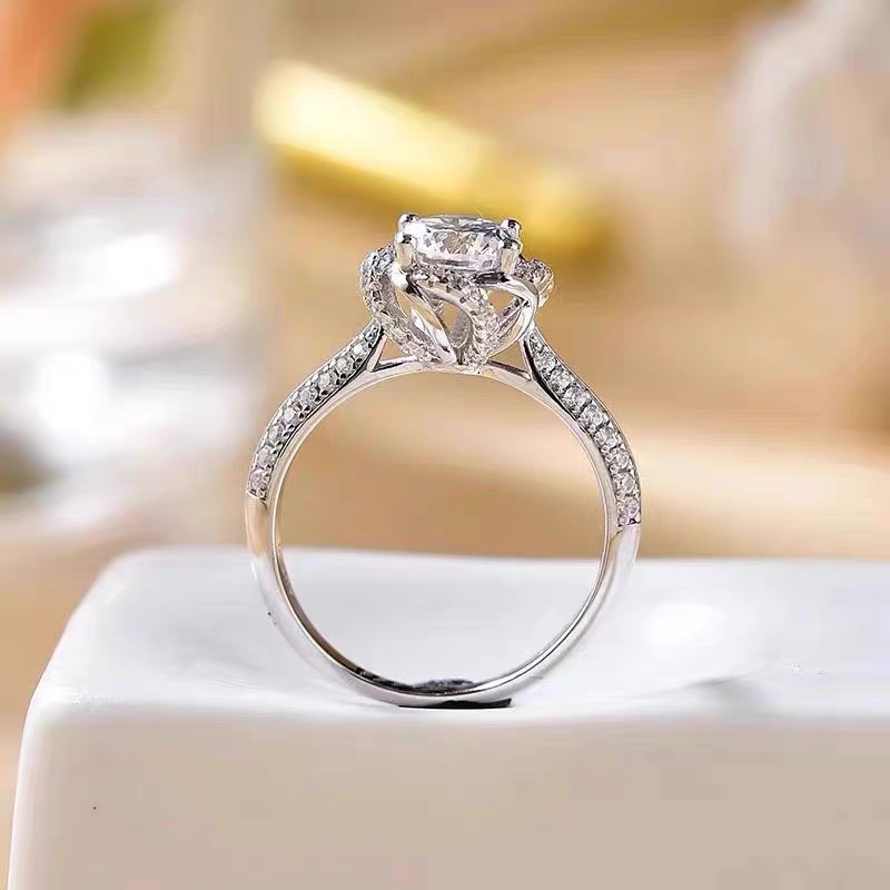 925银莫桑石银制品 【玫瑰庄园】1-2克拉/精致婚戒莫桑钻银托戒指