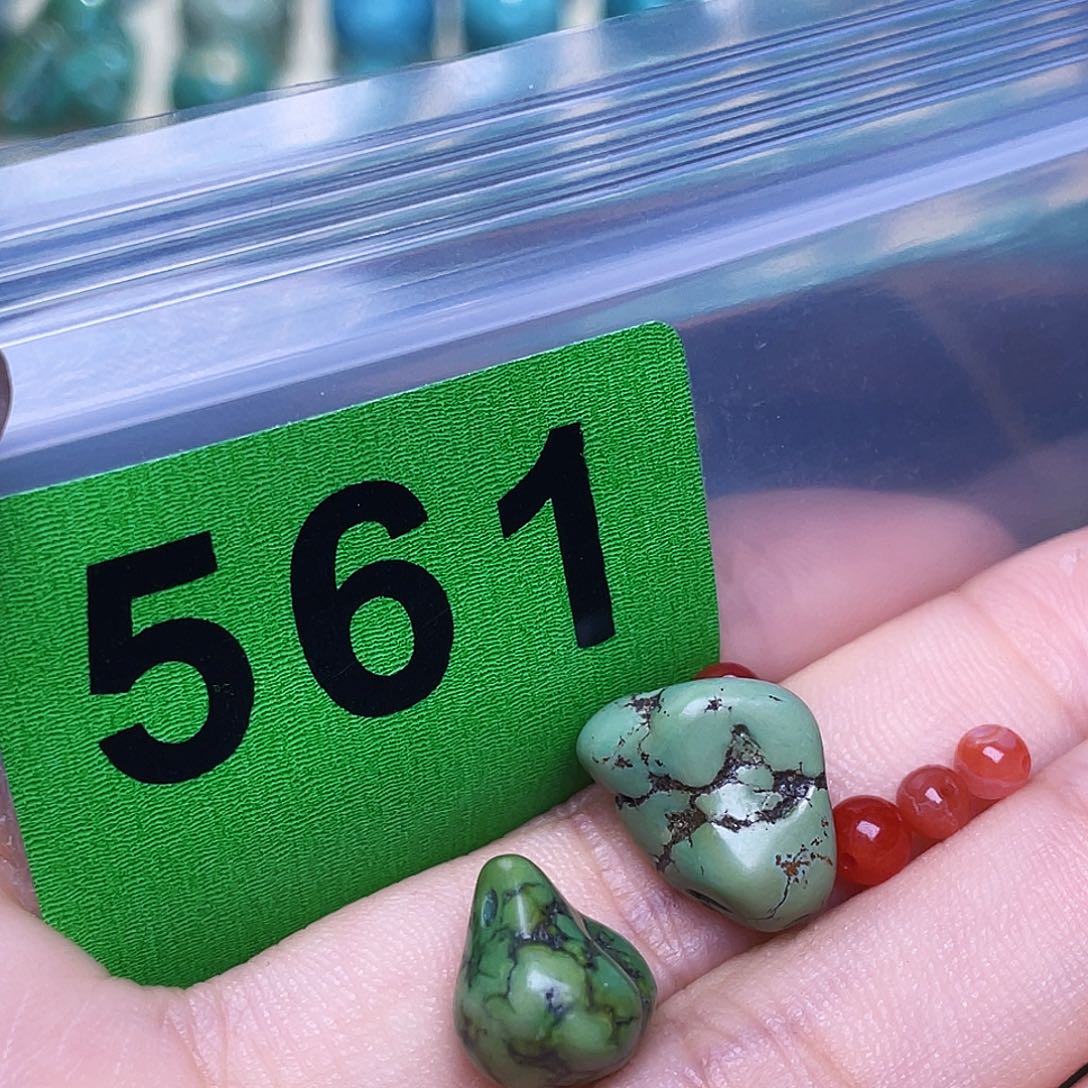 南红玛瑙足铂镶嵌珠宝奇石