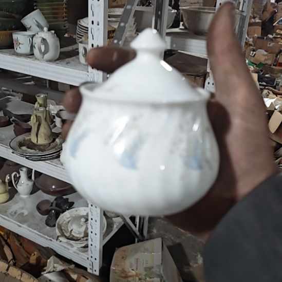 茶盏陶瓷盘子碗啥都有