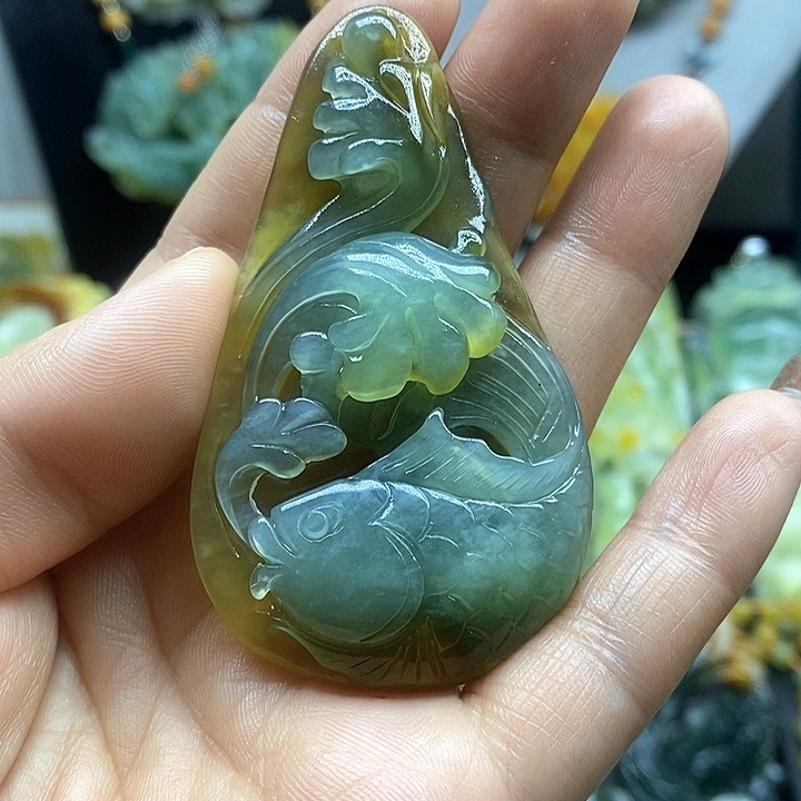 蛇纹石玉挂件未镶嵌