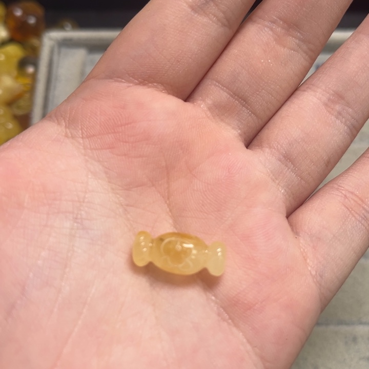琥珀颈饰未镶嵌我****儿天然蜜蜡配件