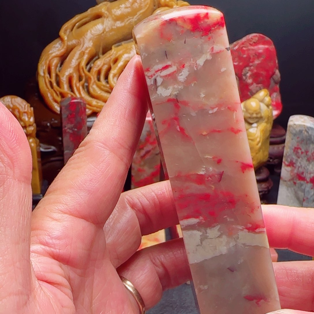 昌化石昌化鸡血石