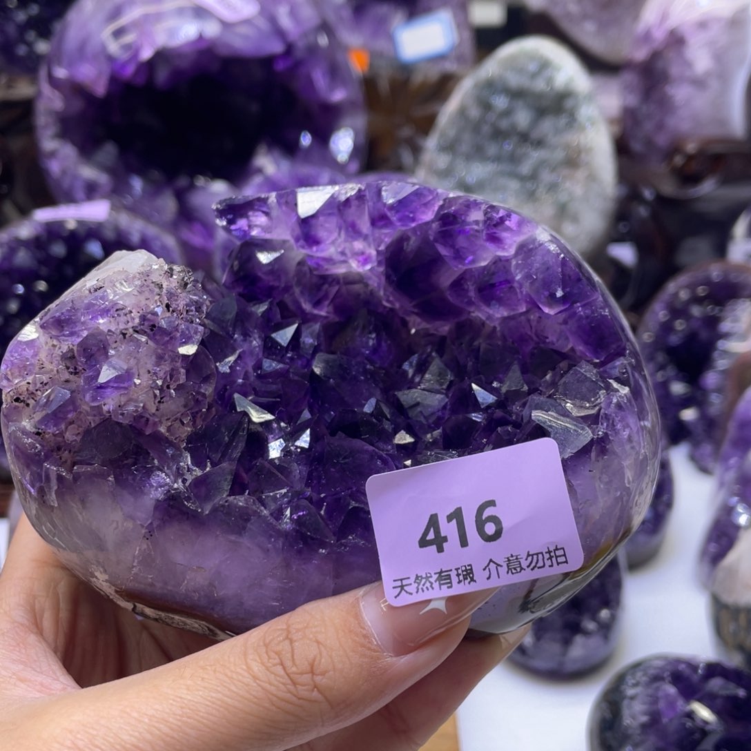 未镶嵌水晶大型摆件（非配饰）