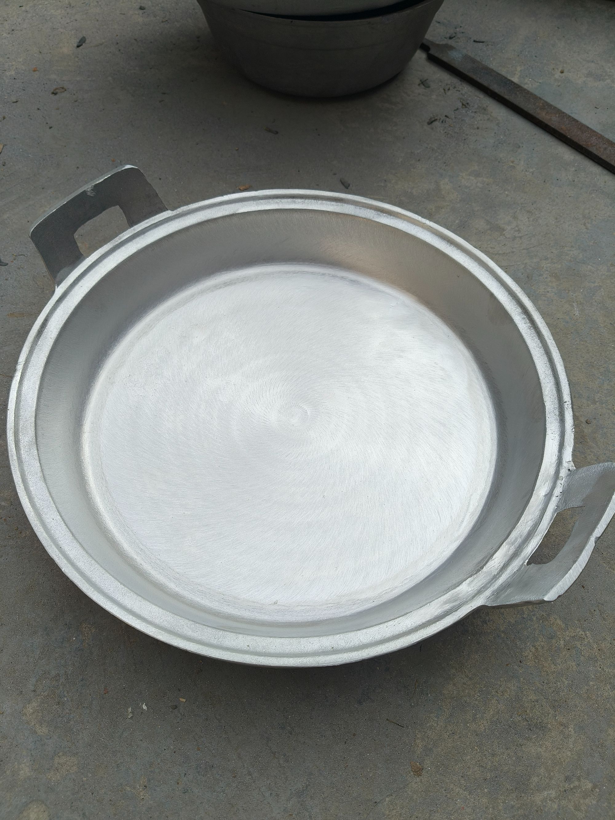 特厚传统老式手工倒铸铝平底煎锅