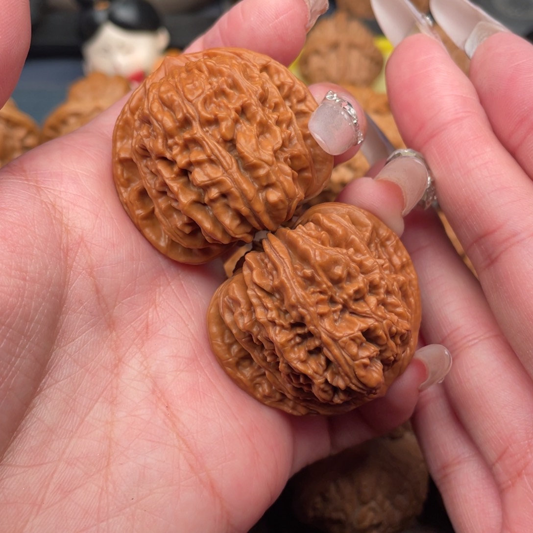 文玩核桃把件三*分汉高楼39