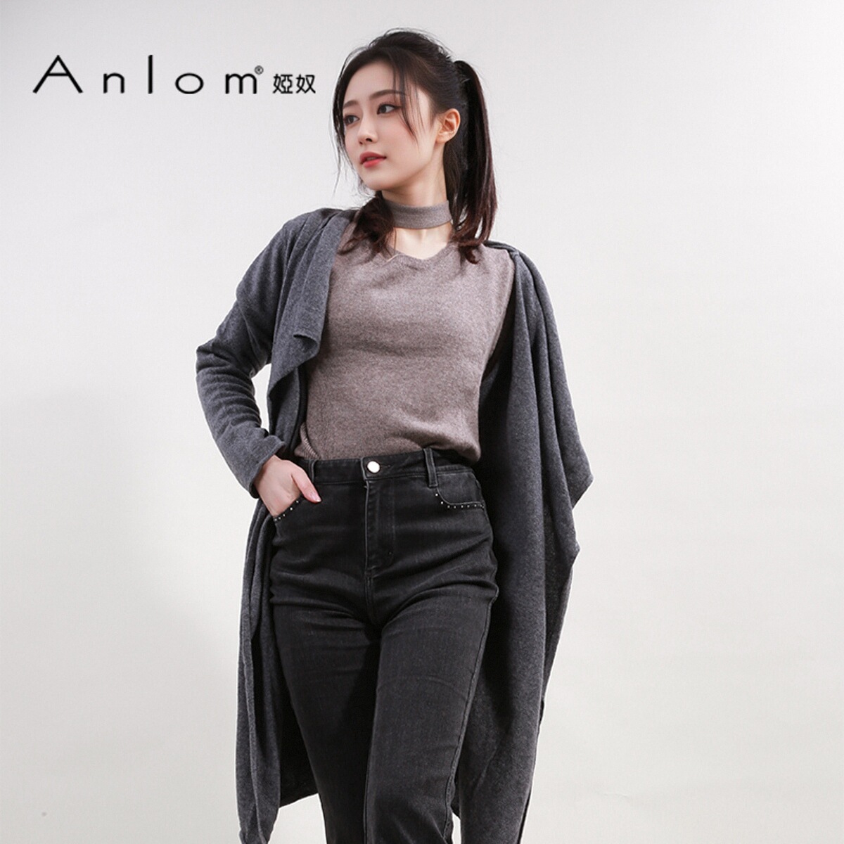 Anlom/娅奴冬季长袖新款圆领咖啡休闲山羊绒针织衫通勤上衣套衫