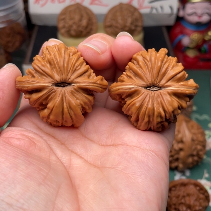 【闪购商品】把件文玩核桃41全品楼