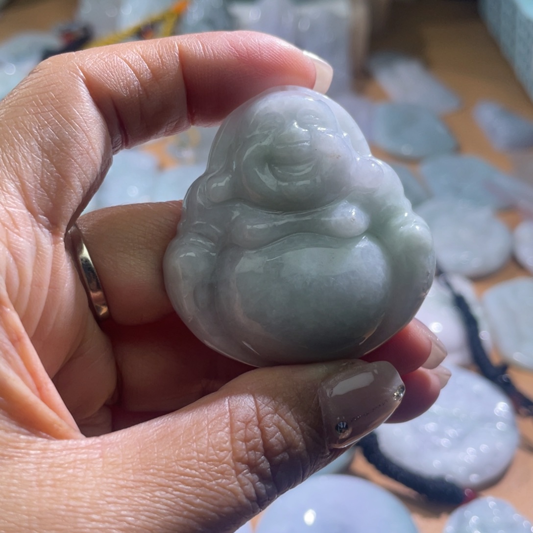 翡翠未镶嵌颈饰佛公