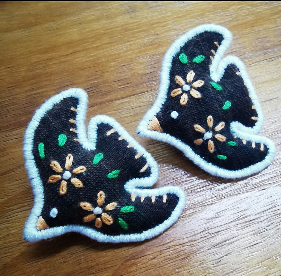 杨老师布艺  刺绣动物胸针